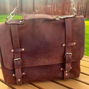 Messenger bag,Womens laptop satchel used in good condition
